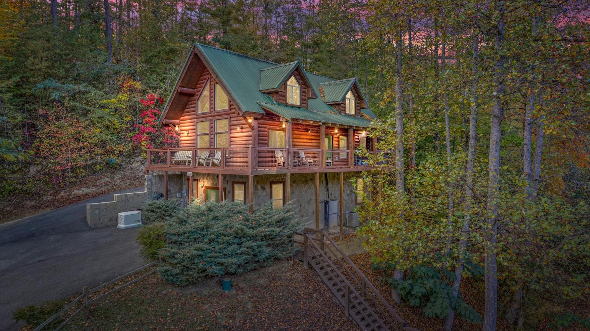 Relaxation Retreat - Pickleball Cabin - Wi-Fi, Fire Pit With Bar, Ev, Game Room, Hot Tub, Pool Access - Mins To Pf Sevierville Exterior foto